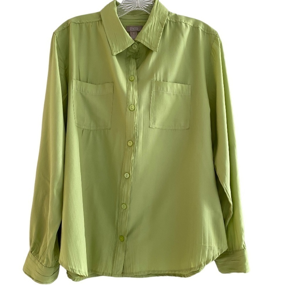 Chico’s green silky feeling button front blouse top long sleeve button cuff M
C